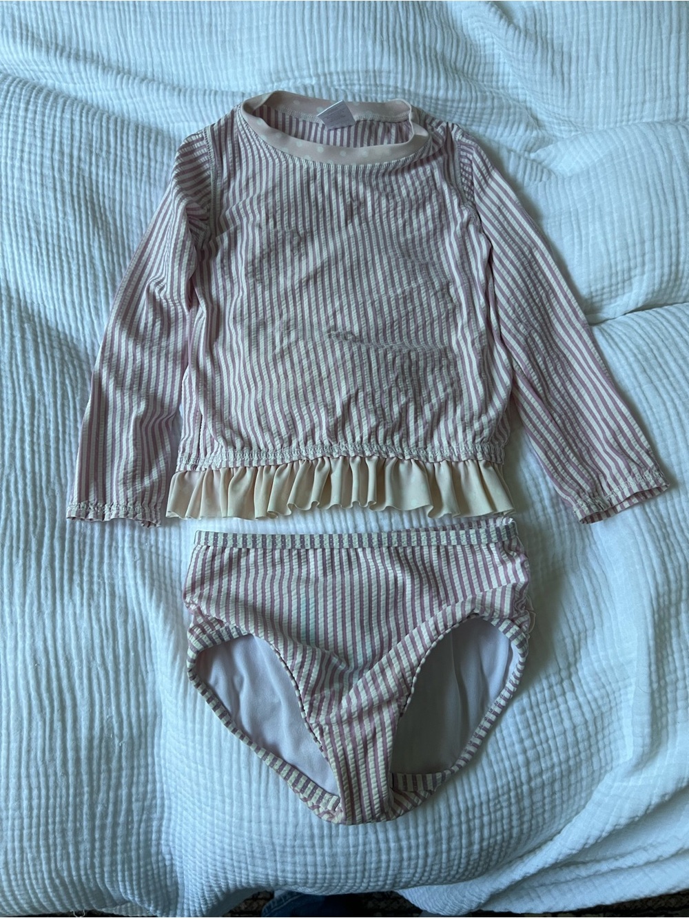Ruffle Butts 4t lilac/white seersucker rashguard two piece bathing suit